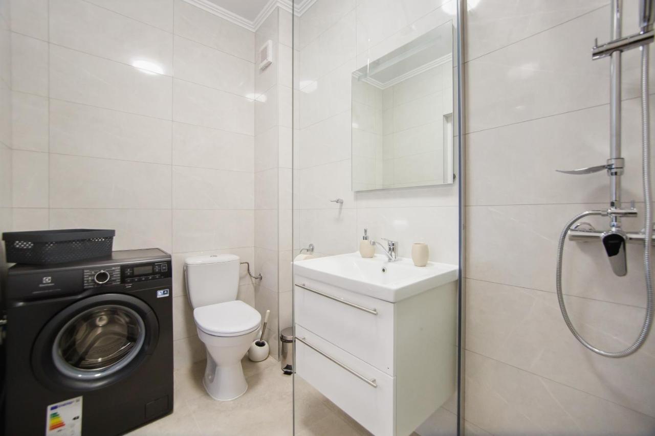 Trio Pink Apartment Oradea Exterior foto